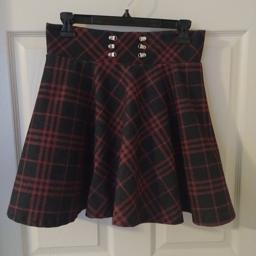 Plaid Flared A-Line Mini Skort Black And Red Size M